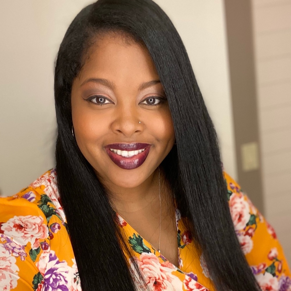 Meet your Posher, Jemia